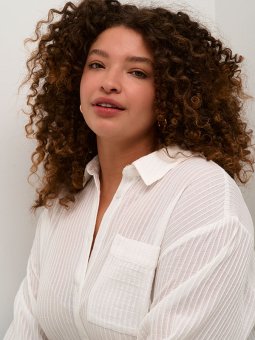 Plus Size Skjorte fra Kaffe Curve