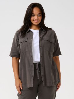 KCNANA - Plus Size Skjorte fra Kaffe Curve