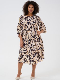 KCPACA - Plus Size Kjole fra Kaffe Curve