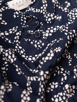 KCBEATE - Plus Size Skjorte fra Kaffe Curve