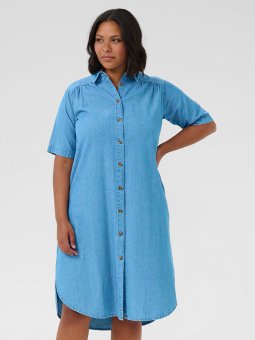 KCLOUISA - Plus Size Kjole fra Kaffe Curve