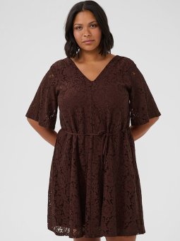 KCNIMA - Plus Size Kjole fra Kaffe Curve