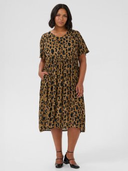 KCMOLLY - Plus Size Kjole fra Kaffe Curve