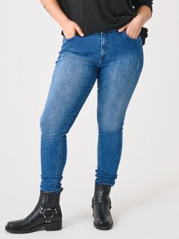 WILLY - Plus Size Jeans fra Only Carmakoma
