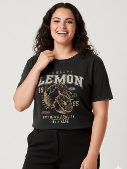 CARLUCY - Plus Size T-shirt fra Only Carmakoma