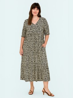 CARCHIANTI - Plus Size Kjole fra Only Carmakoma