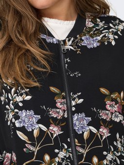 CARLUX - Plus Size Jakke fra Only Carmakoma