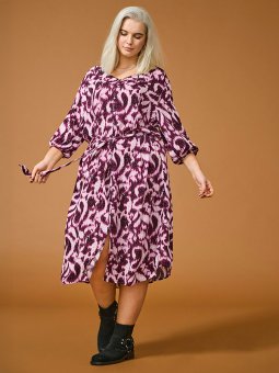 CARTYLA - Plus Size Kjole fra Only Carmakoma