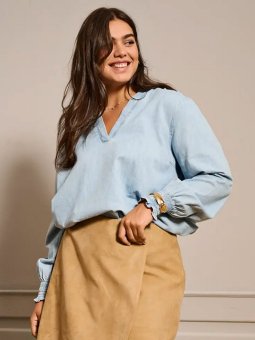 CARMETTA - Plus Size Bluse fra Only Carmakoma