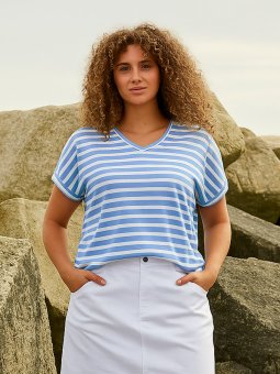 ALBERTA - Plus Size T-shirt fra Zhenzi