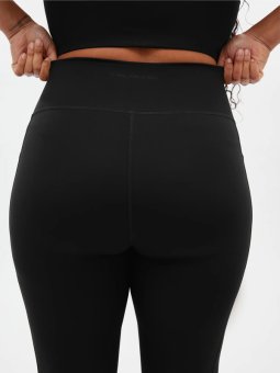 POCKET - Plus Size Trenings tights fra Girlfriend Collective
