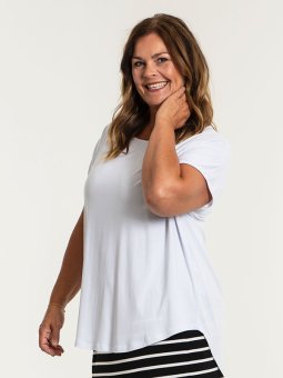 GITTE - Plus Size T-shirt fra Gozzip
