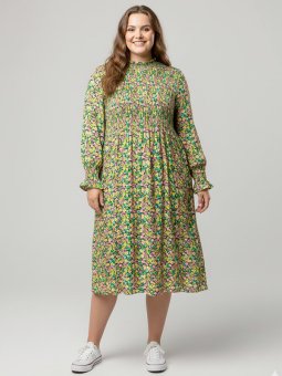 Plus Size Kjole fra Adia