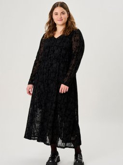 ADGERLY - Plus Size Kjole fra Adia