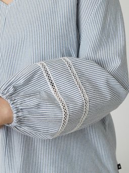 ADGINGER - Plus Size Bluse fra Adia