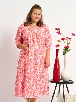 ADVIGGA - Plus Size Kjole fra Adia