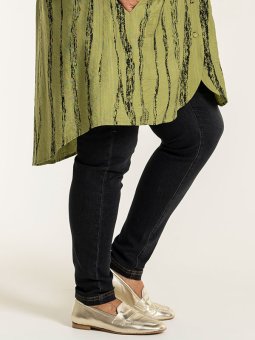 MAYA - Plus Size Jeans fra Gozzip