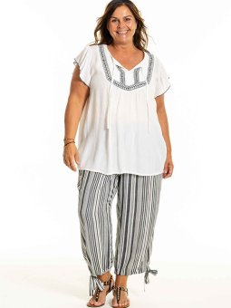 DARLENE - Plus Size Bluse fra Gozzip