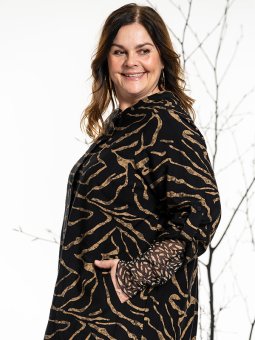 MONNA - Plus Size Tunika fra Gozzip