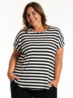 GITTE - Plus Size T-shirt fra Gozzip