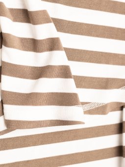 GITTE - Plus Size T-shirt fra Gozzip