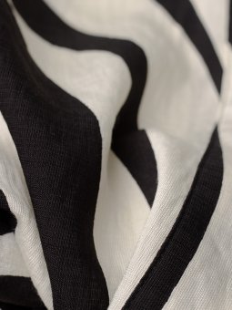 GWILMA - Plus Size Kjole fra Gozzip