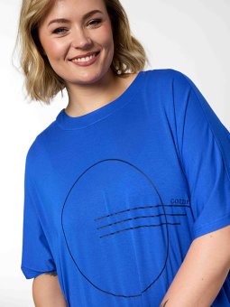 GLIS - Plus Size Kjole fra Gozzip