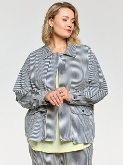 GPERNILLE - Plus Size Jakke fra Gozzip