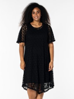 PERNILLE - Plus Size Kjole fra Studio