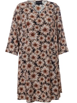 BIRGITTE - Plus Size Kjole fra Studio