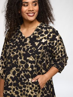 SBIRGITTE - Plus Size Kjole fra Studio