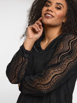 SMETTE - Plus Size Kjole fra Studio