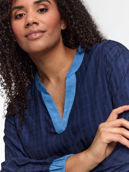 SMILA - Plus Size Bluse fra Studio