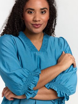 SFEODORA - Plus Size Bluse fra Studio