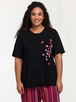 SBELLA - Plus Size T-shirt fra Studio