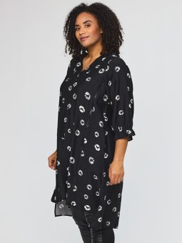 SSAPHINA - Plus Size Kjole fra Studio