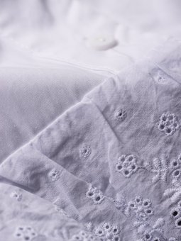 SAVEN - Plus Size Skjorte fra Studio