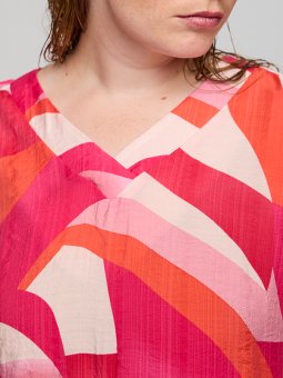 SAGNES - Plus Size Kjole fra Studio