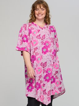 SALESSIA - Plus Size Kjole fra Studio