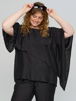 SATHENA - Plus Size Bluse fra Studio
