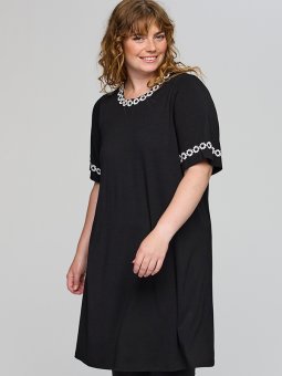 SBLAIR - Plus Size Kjole fra Studio