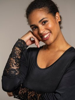 Plus Size Bluse fra Sandgaard