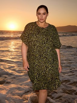 WA-MELINA - Plus Size Kjole fra Wasabi Concept