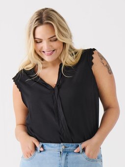MUMI  - Plus Size Topp fra Only Carmakoma