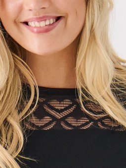 CARFLAKE  - Plus Size Bluse fra Only Carmakoma