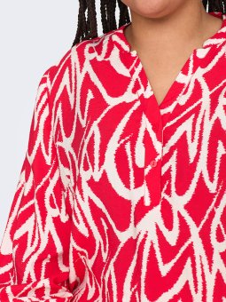 CAROLIVERA - Plus Size Bluse fra Only Carmakoma